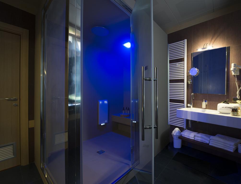 Hotel Guglielmo カタンザーロ 部屋 写真