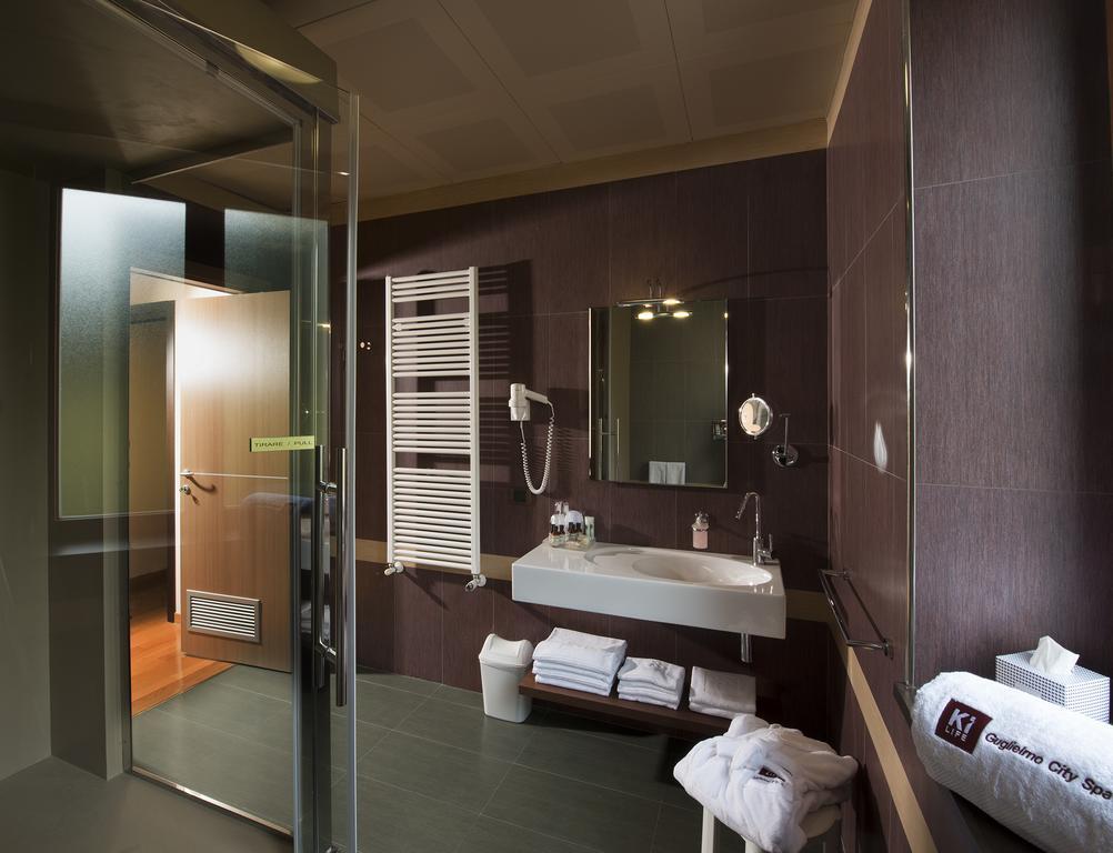 Hotel Guglielmo カタンザーロ 部屋 写真